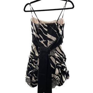 BLACK AND WHITE RUFFLED DRESS‎